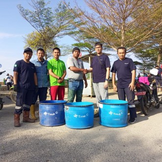 Keeping The West Bangka Bozem Tourist Area Clean, PT Timah Tbk Hands ...